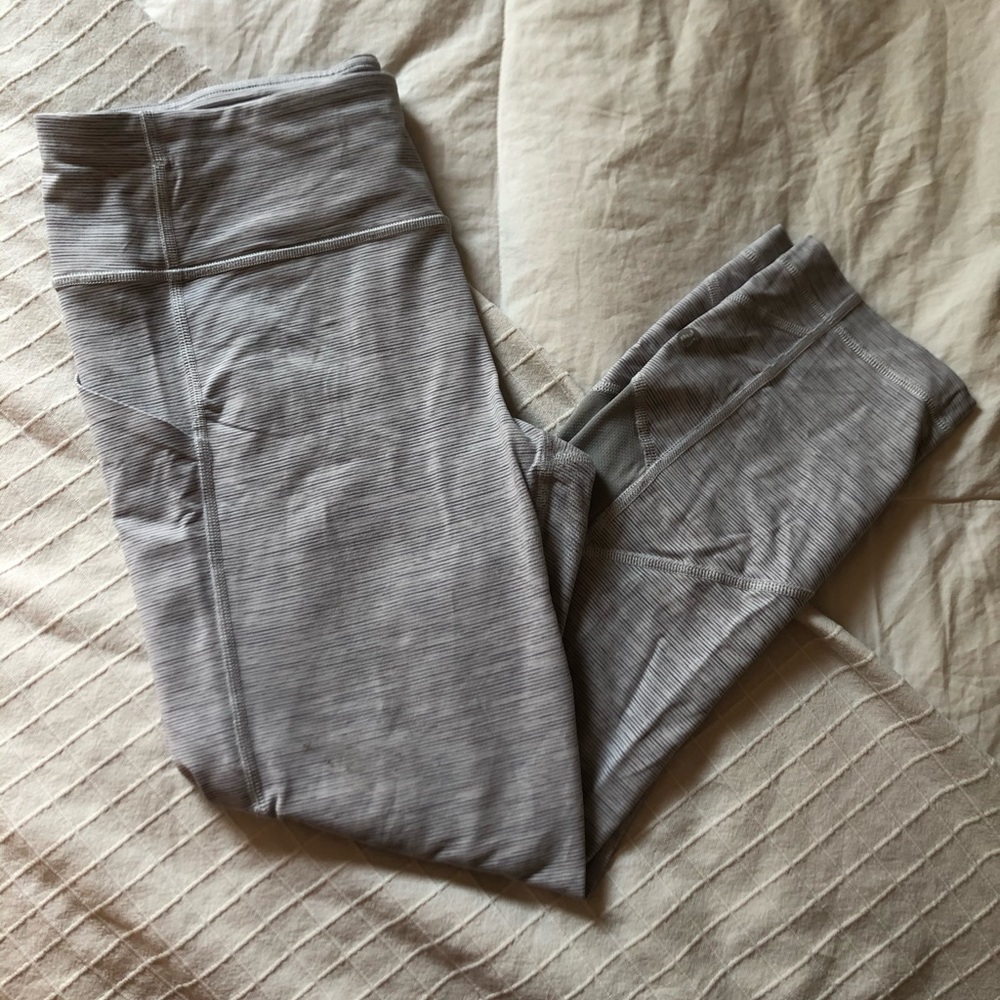Lululemons 3/4 Leggings
